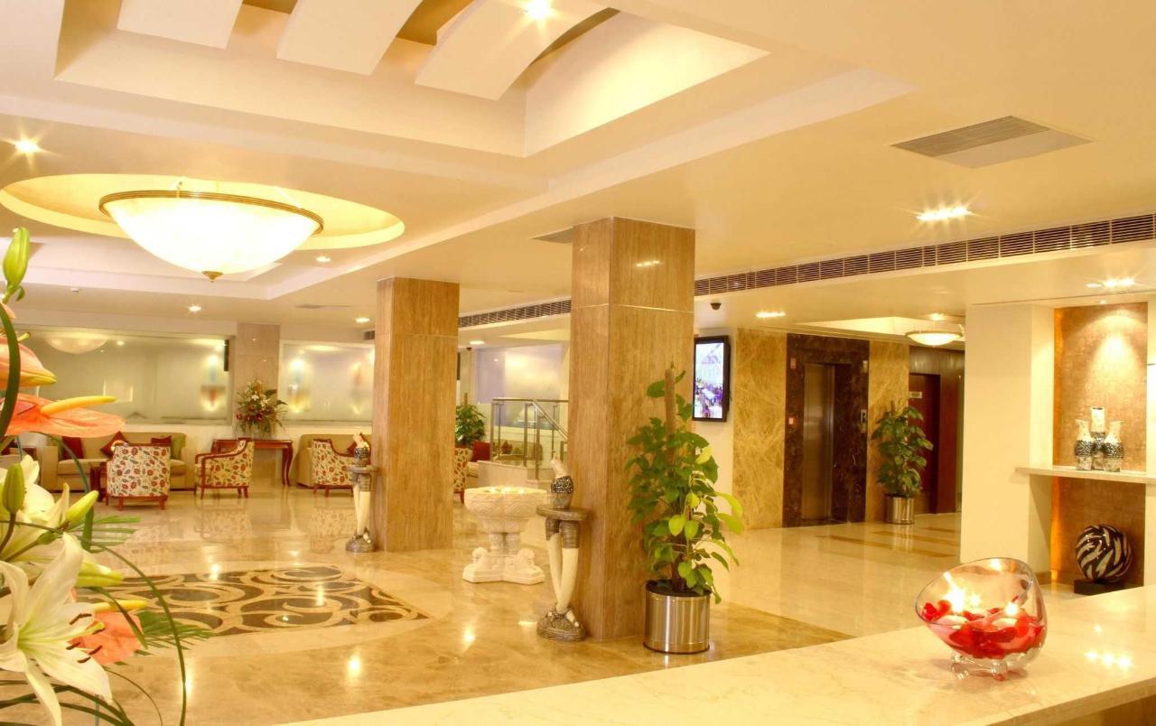 Hotel Hampshire Plaza à Haïdarabad Extérieur photo