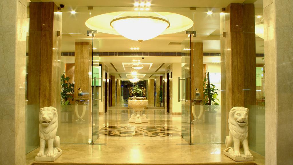 Hotel Hampshire Plaza à Haïdarabad Extérieur photo