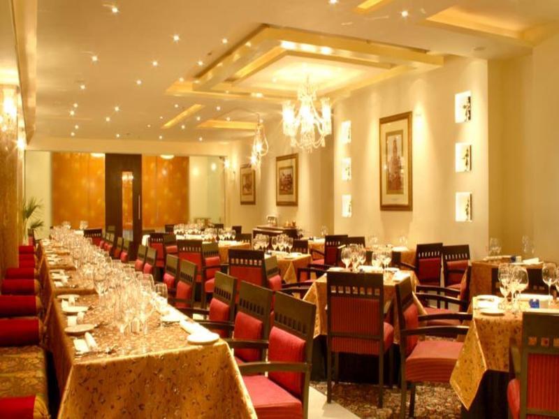Hotel Hampshire Plaza à Haïdarabad Extérieur photo