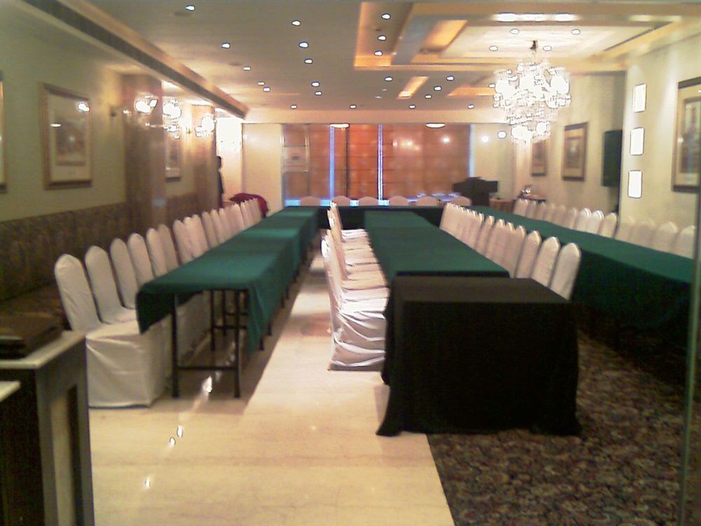 Hotel Hampshire Plaza à Haïdarabad Extérieur photo